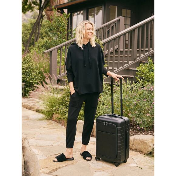 Frank & Eileen VENICE TRAVEL SET Kane Hoodie Eamon Jogger Black M NWT $466 - Picture 3 of 9